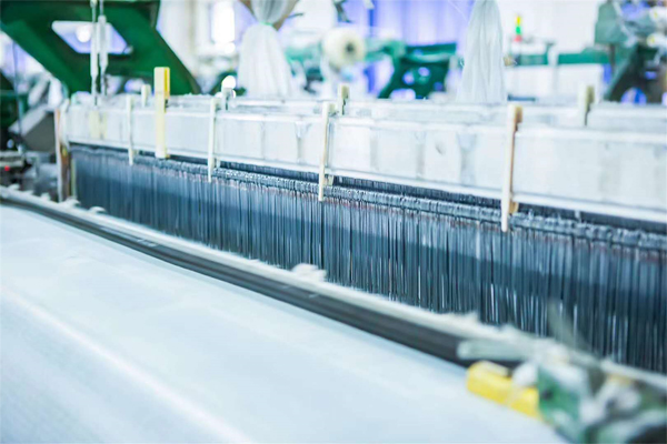 �L�d�����r��������ɫ�r��Ͷ�����a�����gӭ���������β�ُ